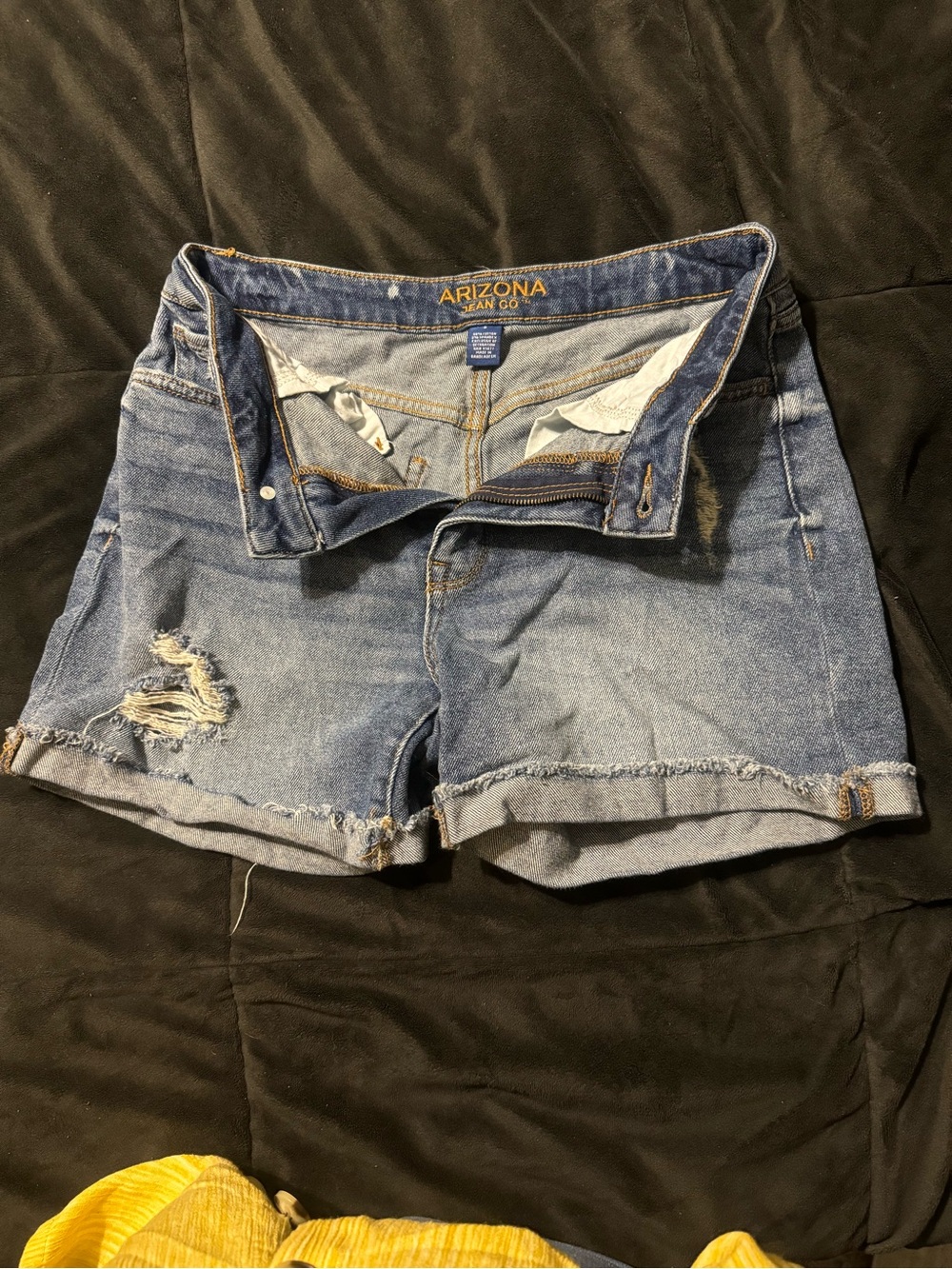 Arizona Jean Co Distressed Denim Shorts Size 5 Cuffed Medium Wash
